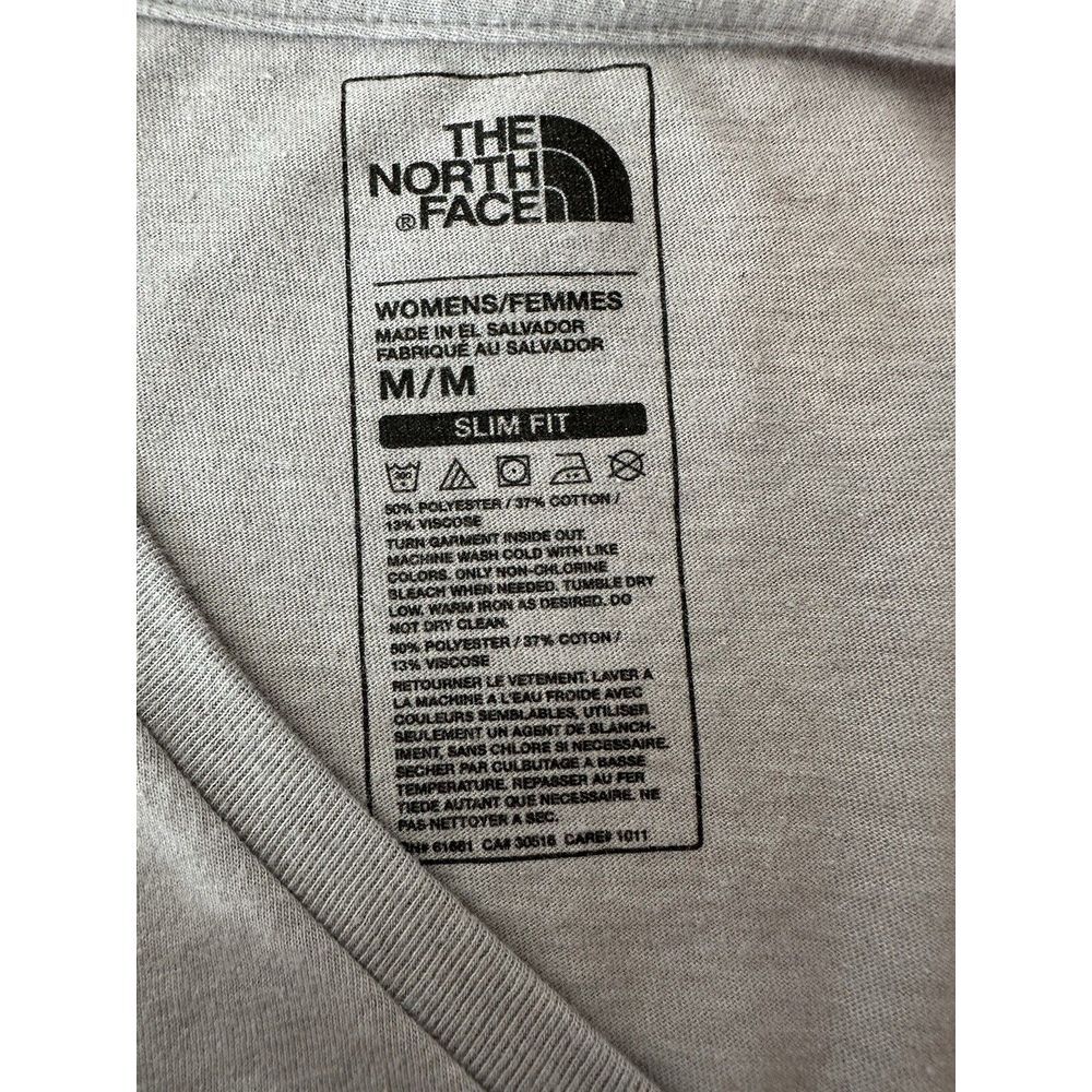 The North Face T-Shirt Size‎ M Womens Gray Athletic Short Sleeve V-Neck - Picture 3 of 4